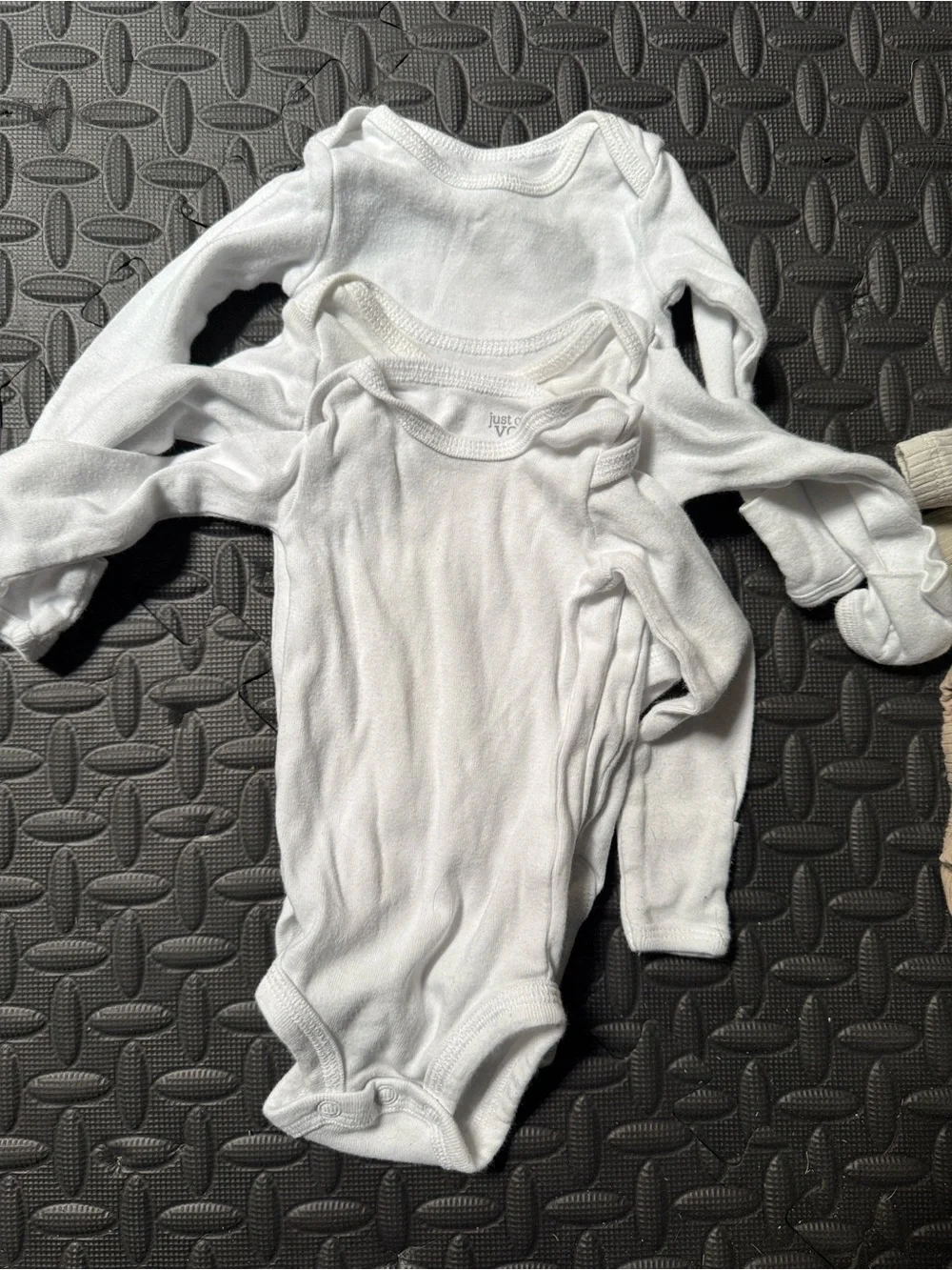Mixed Newborn Onesies - used - newborn